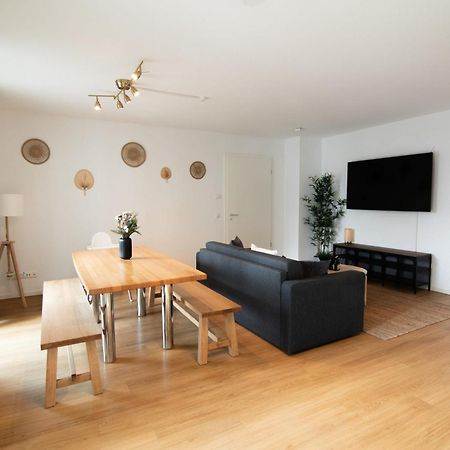 Central Apartment 4 Bedrooms For Up To 12 Guests هامبورغ المظهر الخارجي الصورة